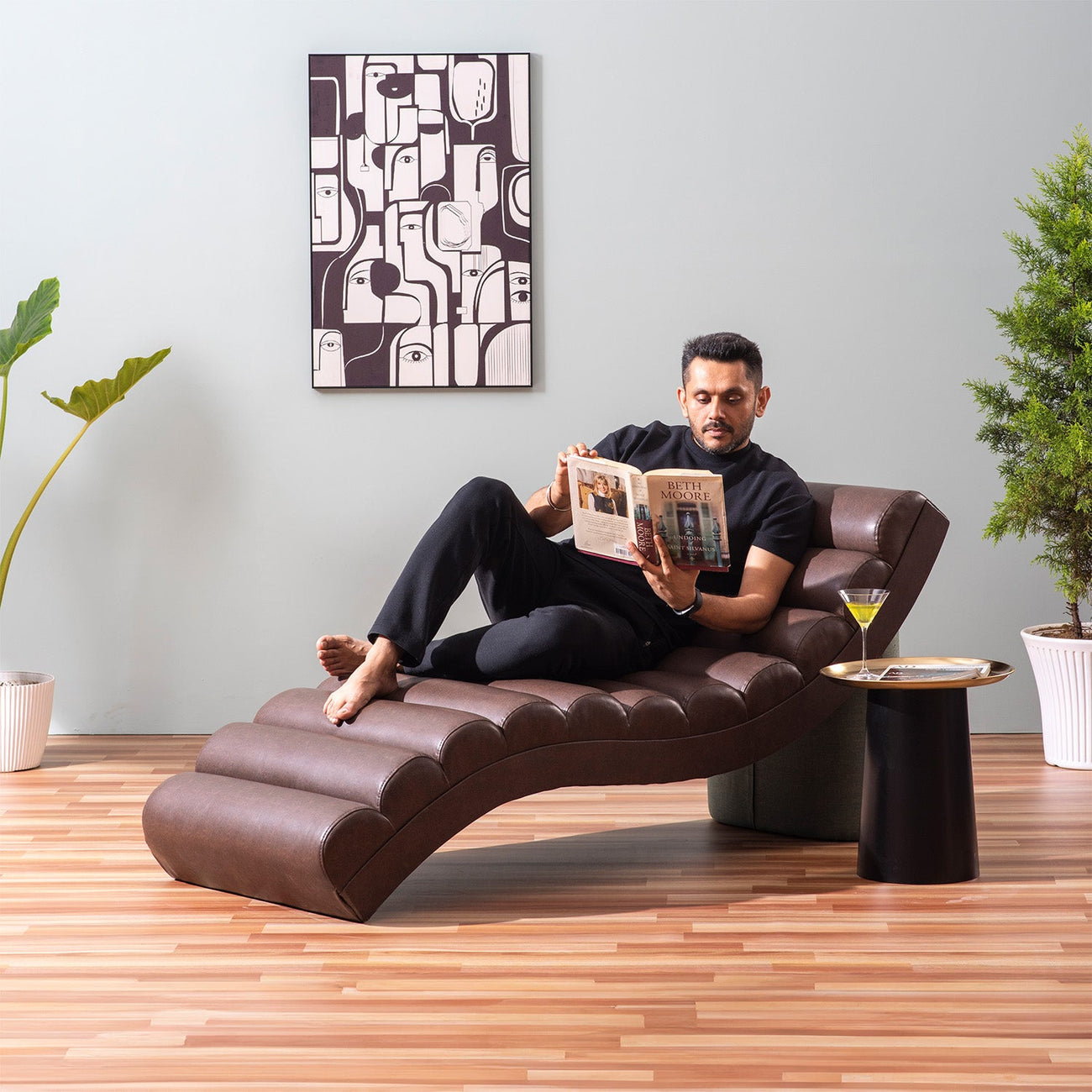 Elegant Daybed Chaise Luxe Style & Comfort