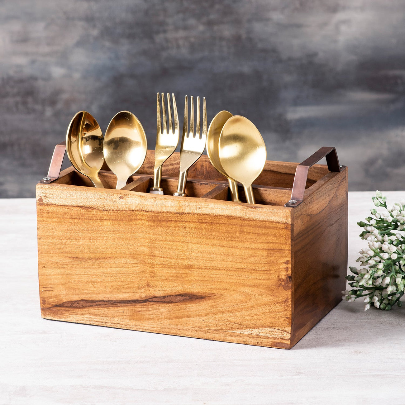 wooden cutlery holder