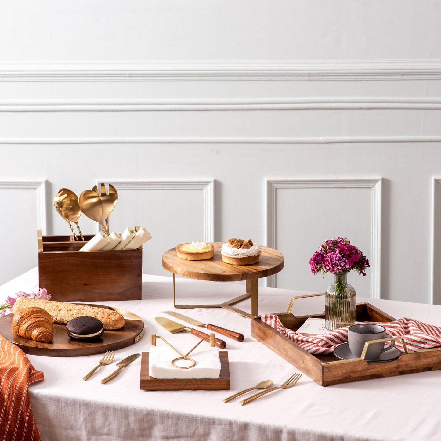 Inseparables Teak Wood Cake Stands