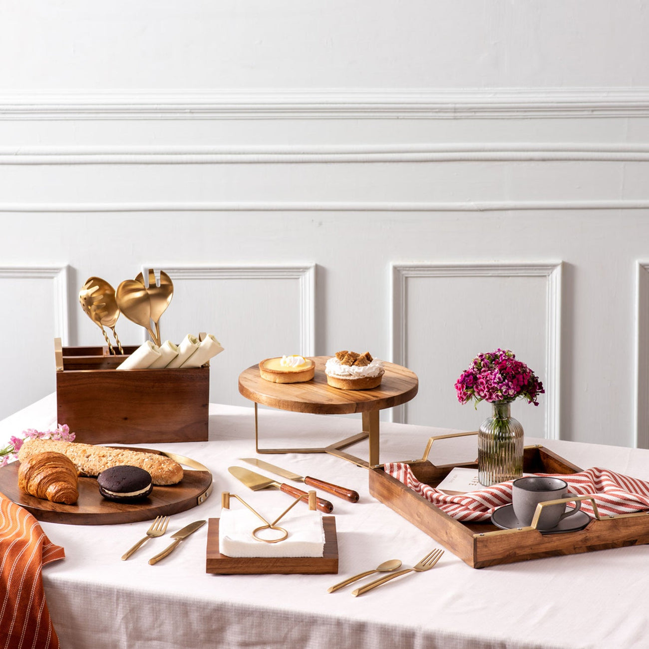 Inseparables Teak Wood Cake Stands