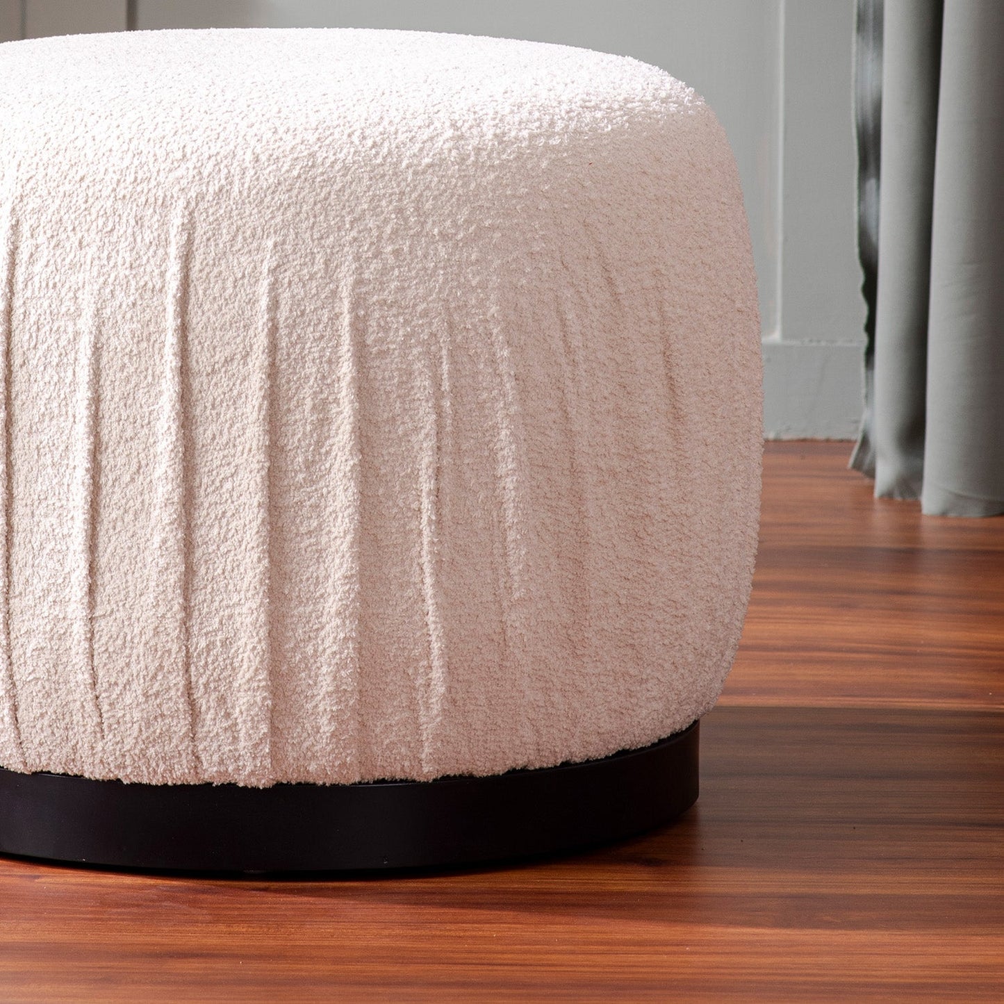 Luxe Collection Poufs